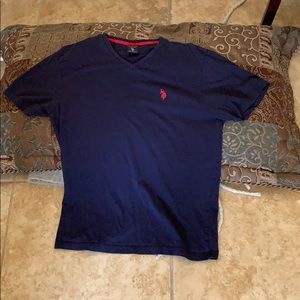 navy blue and red v-neck polo t-shirt